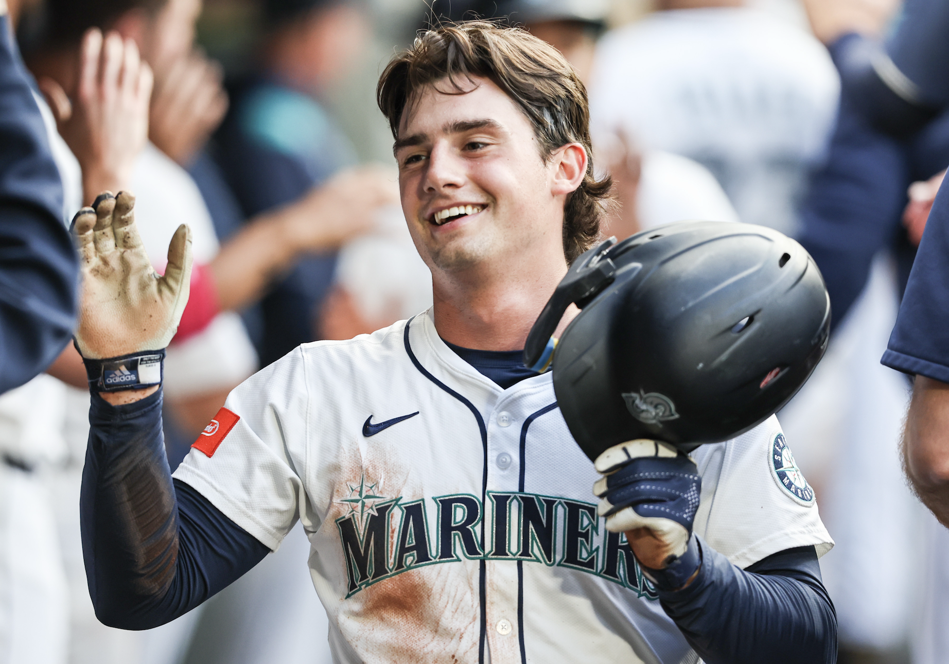 2 videos of Cole Young MLB debut show beauty of sports - Outsports